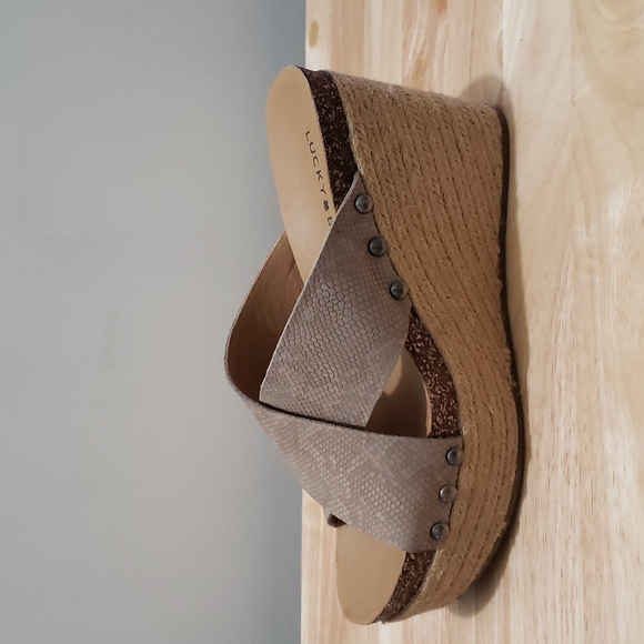 Lucky Brand Neeka Gray Snakeskin Wedge Slide - Picture 6 of 8